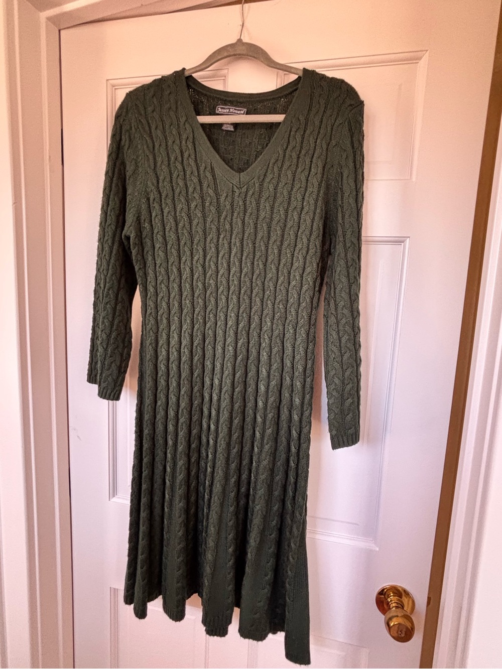 Jessica McClintock forest green Cable Knit V-Neck Long Sleeve Dress.